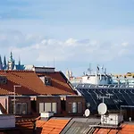 Castle View Apartment Prague